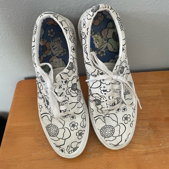 Vans Black and White Floral Sneakers - Picture 2 of 4